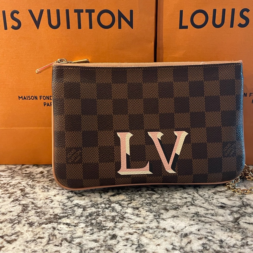 Louis Vuitton Double Zip Pochette